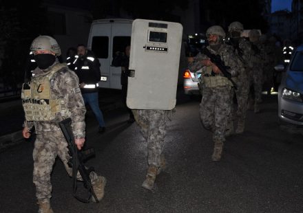 23 vilayette daes operasyonu 105 kuskulu yakalandi WaUjQsPE.jpg