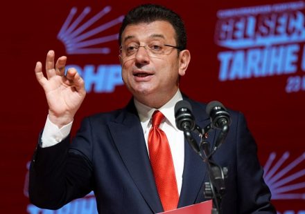 ekrem imamoglu hakim karsisinacikiyor 1VzlEwnK.jpg