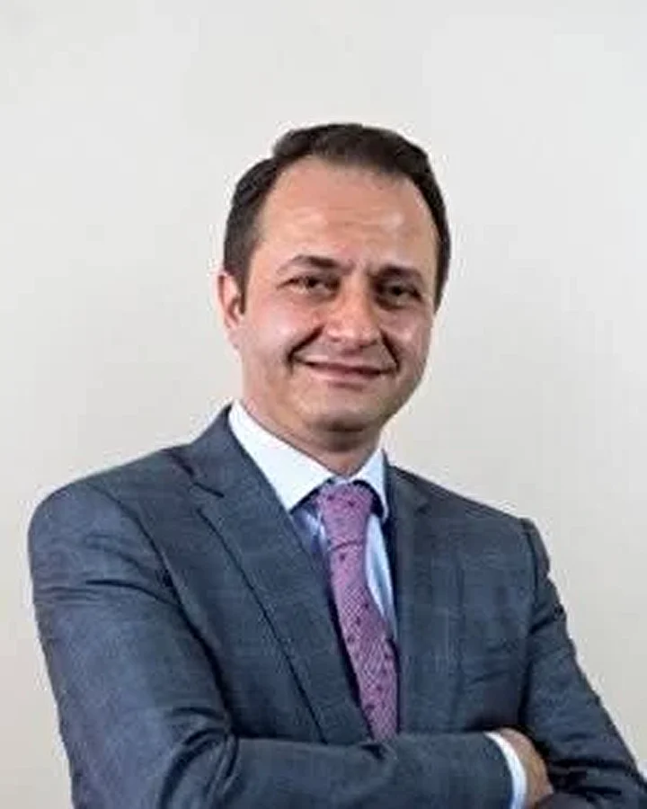 ankarada araba takla atti bir kisi oldu bir kisi yaralandi 2 ryvFcsBq