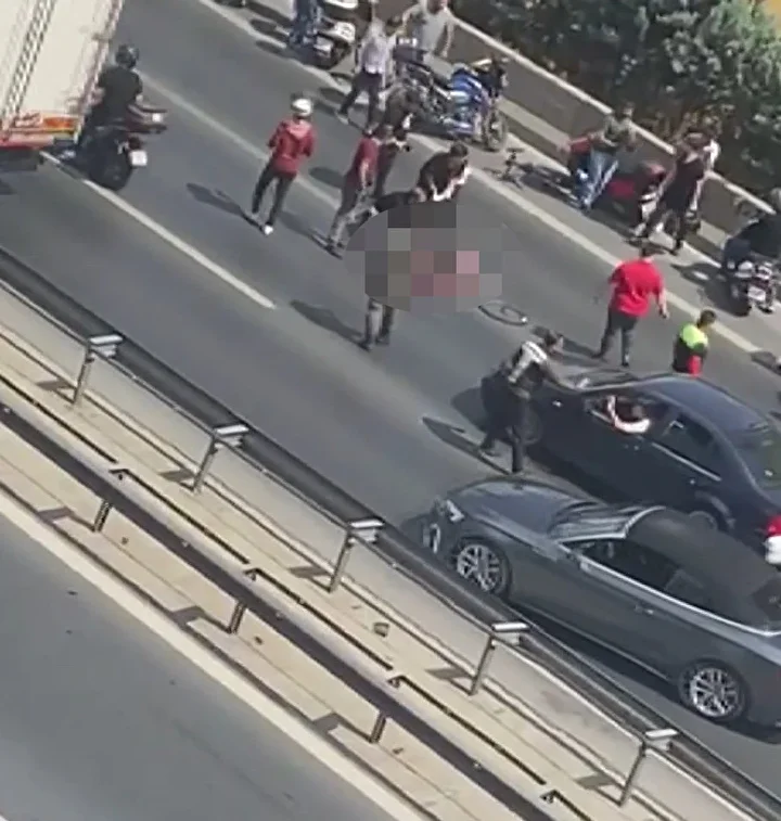 Bağcılar'da feci kaza: profesyonel bisiklet atletinin acı sonu 1 bagcilarda feci kaza profesyonel bisiklet atletinin aci sonu 0 nmWCtMnt