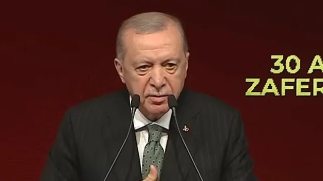 Büyük Zafer’in 103. yıl dönümü: Cumhurbaşkanı Erdoğan açıklama yapıyor buyuk zaferin 103 yil donumu cumhurbaskani erdogan aciklama yapiyor sOJvs7hk.webp