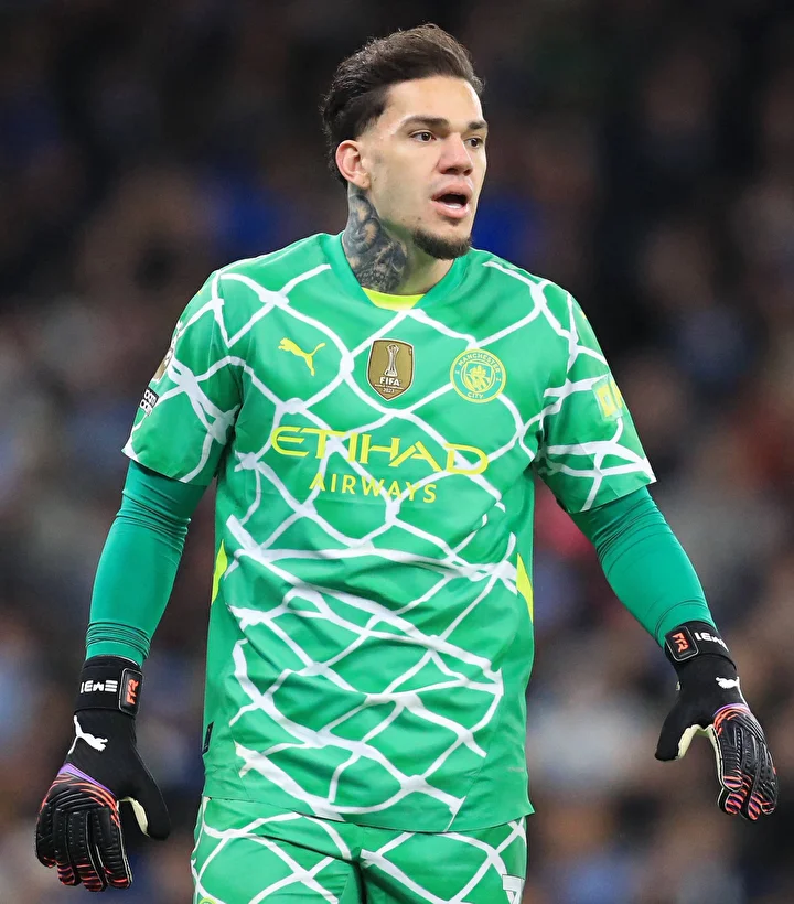 Ederson'un yeni kadrosu açıklandı: Sıhhat denetimlerinden geçmeye hazır 3 edersonun yeni kadrosu aciklandi sihhat denetimlerinden gecmeye hazir 2 3K7KORPp