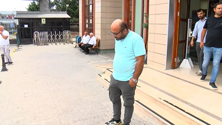 eyupsultanda kanli infaz 20 yasindaki genc sokak ortasinda olduruldu 2 1sm4eqXQ