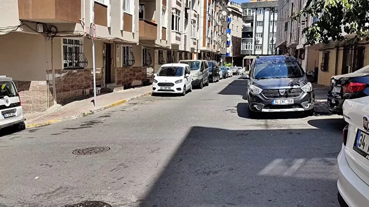 eyupsultanda kanli infaz 20 yasindaki genc sokak ortasinda olduruldu 3 KXC53vPE