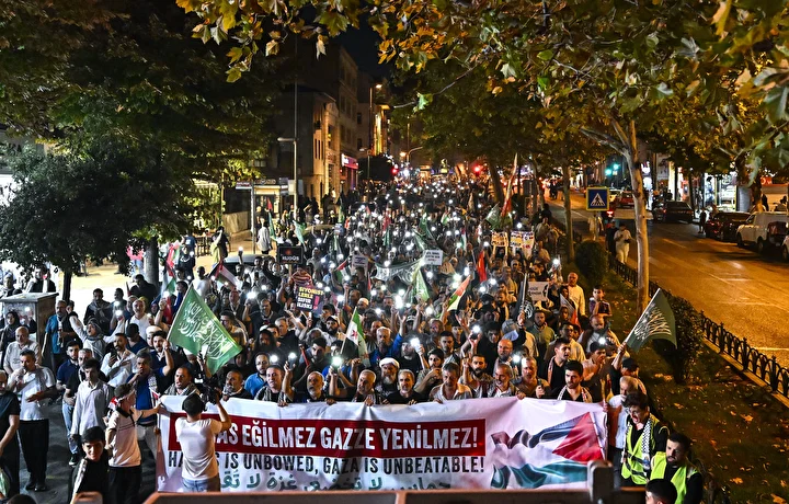 Fatih'te Filistin'e takviye yürüyüşü 3 fatihte filistine takviye yuruyusu 2 72GyfIdS