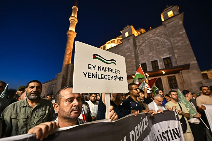 Fatih'te Filistin'e takviye yürüyüşü 5 fatihte filistine takviye yuruyusu 4 iRdDyTpO