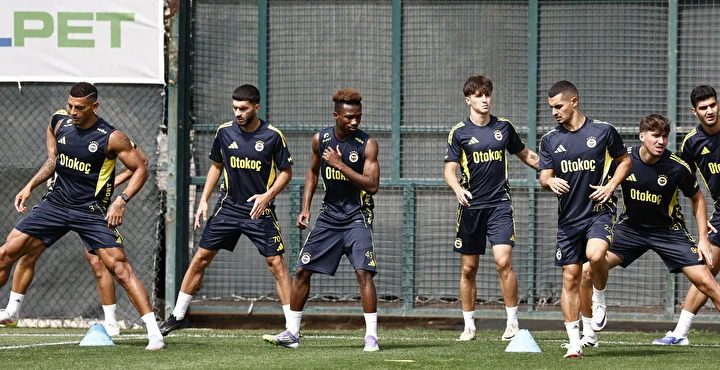 Fenerbahçe'de sakatlık şoku 2 fenerbahcede sakatlik soku 1 44cJsVve