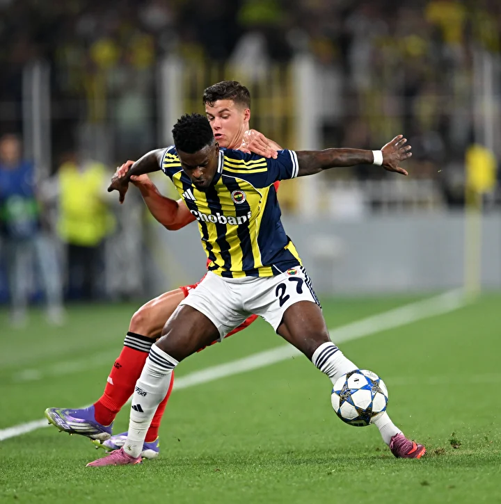 Fenerbahçe'de sakatlık şoku 3 fenerbahcede sakatlik soku 2 NQyHrpO6