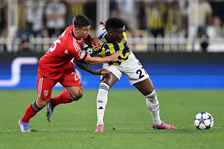 Fenerbahçe'de sakatlık şoku 4 fenerbahcede sakatlik soku 3 vMX2N3Hs