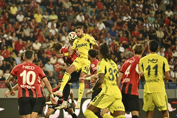 genclerbirligi fenerbahce macinda ali koc istifa sesleri 1 rGCCes7w