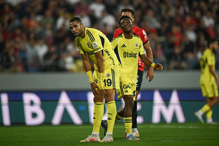 genclerbirligi fenerbahce macinda ali koc istifa sesleri 3 w3OtX9AT