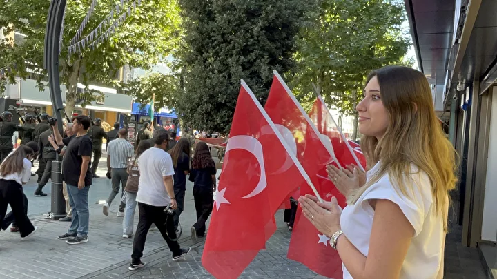 komandolar kenti inletti 30 agustos coskusu doyasiya yasandi 5 uXEM3m7y