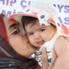 smali alyanin annesi bebegimi yasatmak istiyorum Gz4T1lEK.webp