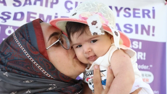 smali alyanin annesi bebegimi yasatmak istiyorum Gz4T1lEK.webp