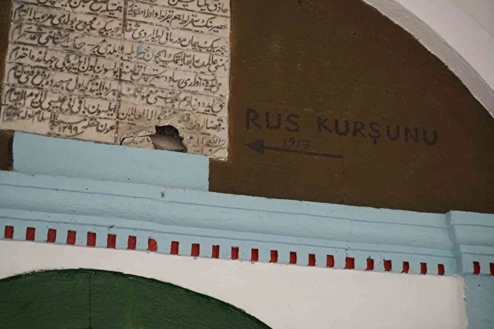 turkiyede sadece 7 yahut 8 tane var 143 yillik sarsinti oldugu vakit duruyor 4 tXaw27wZ