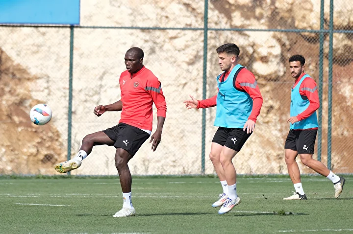 Aboubakar'a büyük şok! Transferi iptal oldu nedeni ise... 3 aboubakara buyuk sok transferi iptal oldu nedeni ise 2 YeB6sVlk