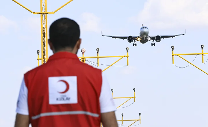 altin kan anne ve bebegini hayata bagladi 6 milyonda bir bireyde rastlaniyor 4
