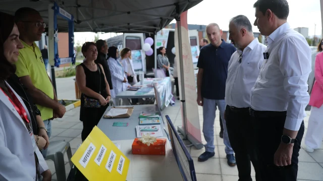 Ankara’da ‘Hareket et, gerçek beslen, sağlıklı kanun’ stantları kuruldu ankarada hareket et gercek beslen saglikli kanun stantlari kuruldu bvfllU1l.webp