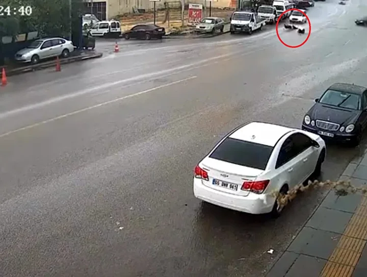 ankarada saganak hayati felc etti yollar ve sokaklar gole dondu 8 U9CSm9rM