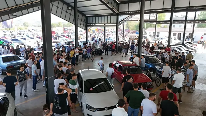 araba ve modifiye tutkunlari seydikemerde bulustu 0 REnJF6c9