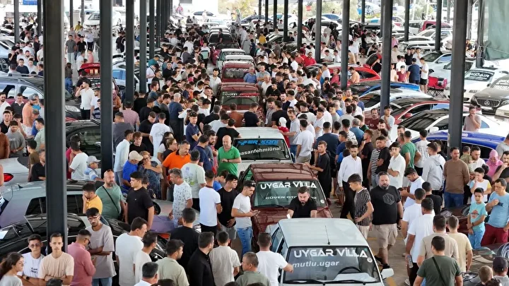 araba ve modifiye tutkunlari seydikemerde bulustu 3 WUqbQw8e