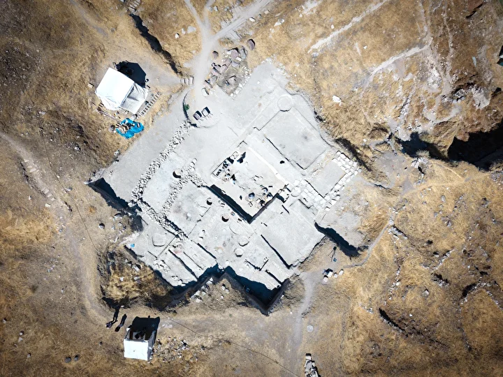 Arslantepe Höyüğü'nde heyecanlandıran keşif: Tarihi 8 bin yıl öncesine dayanıyor 4 arslantepe hoyugunde heyecanlandiran kesif tarihi 8 bin yil oncesine dayaniyor 3 XSztXUep