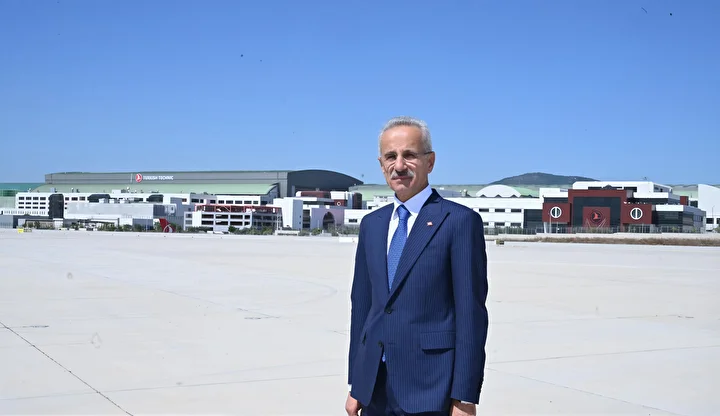 artik fiyatsiz olacak ucuslarda yeni periyot bakan uraloglu zorunlu deyip talimat verdi tum ucuslari N6VIFvkD