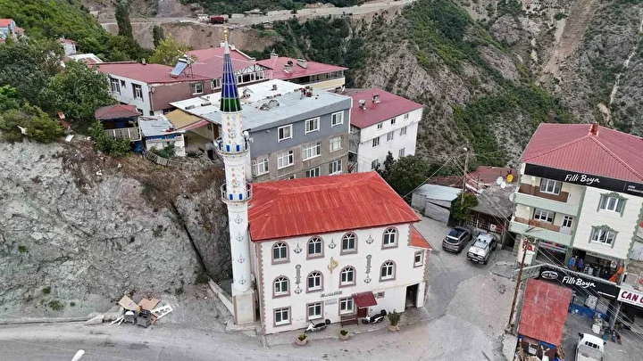 Artvin’de üretilen çelik minareler yurdun dört bir yanına gönderiliyor 1 artvinde uretilen celik minareler yurdun dort bir yanina gonderiliyor 0 3SaCYz84