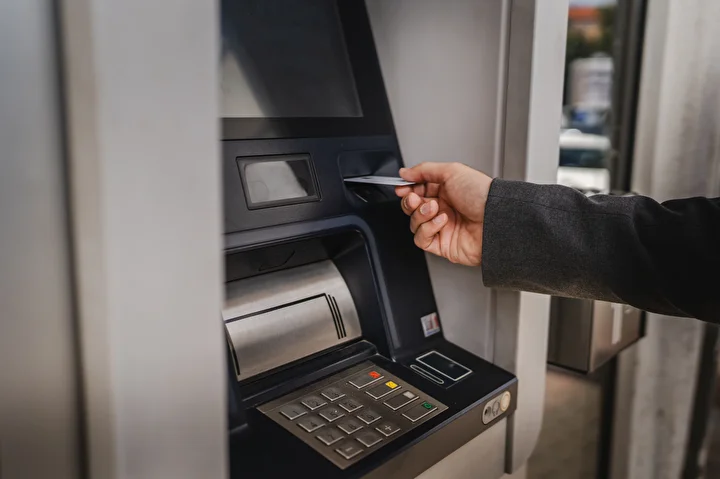 ATM'den para çekerken dikkat: Dolandırıcıların yeni prosedürü ortaya çıktı 5 atmden para cekerken dikkat dolandiricilarin yeni proseduru ortaya cikti 4
