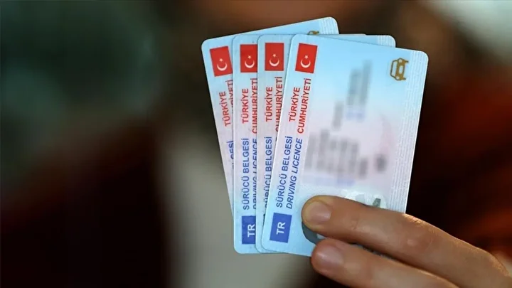 b sinifi ehliyet sahipleri dikkat soforler icin kritik duzenlemeler geliyor 0 H6UjN6yM