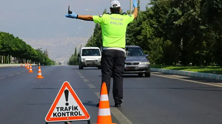 b sinifi ehliyet sahipleri dikkat soforler icin kritik duzenlemeler geliyor 1 RZqMDcap