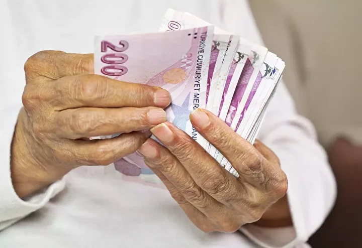 Bakan Işıkhan tarih vererek canlı yayında duyurdu: Bağ-Kur’da 9000 prim günü 7200’e mi düşüyor? 6 bakan isikhan tarih vererek canli yayinda duyurdu bag kurda 9000 prim gunu 7200e mi dusuyor URc6vGMN