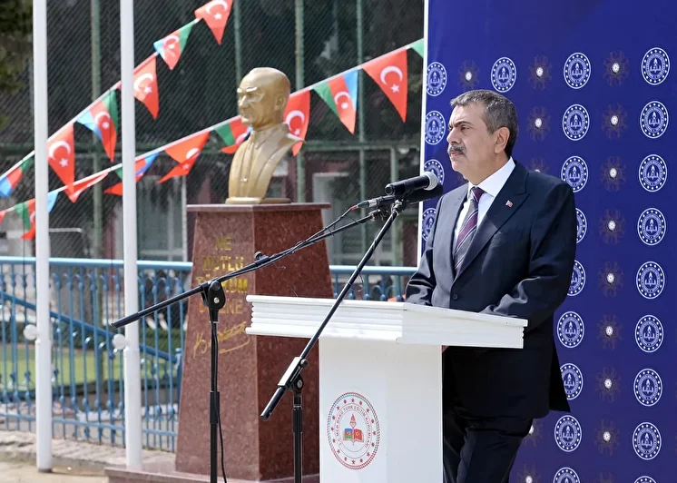 baku turk anadolu lisesi acildi turkiye ile tum kademeler uzerinde is birligimiz var 1 4FQcTu6u