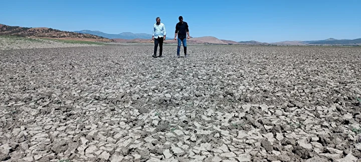 Barajda su düzeyi düştü: Hamamlar Höyüğü gün yüzüne çıktı 1 barajda su duzeyi dustu hamamlar hoyugu gun yuzune cikti 0