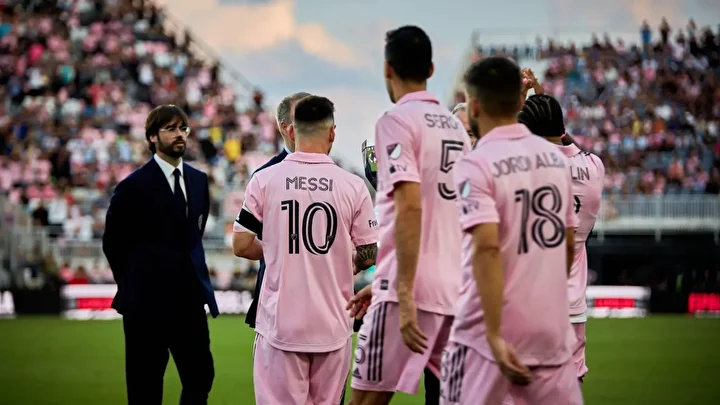 Barcelona efsanesinden şok karar: Futbolu bırakma kararı aldı! 3 barcelona efsanesinden sok karar futbolu birakma karari aldi 2 BlugOTWn
