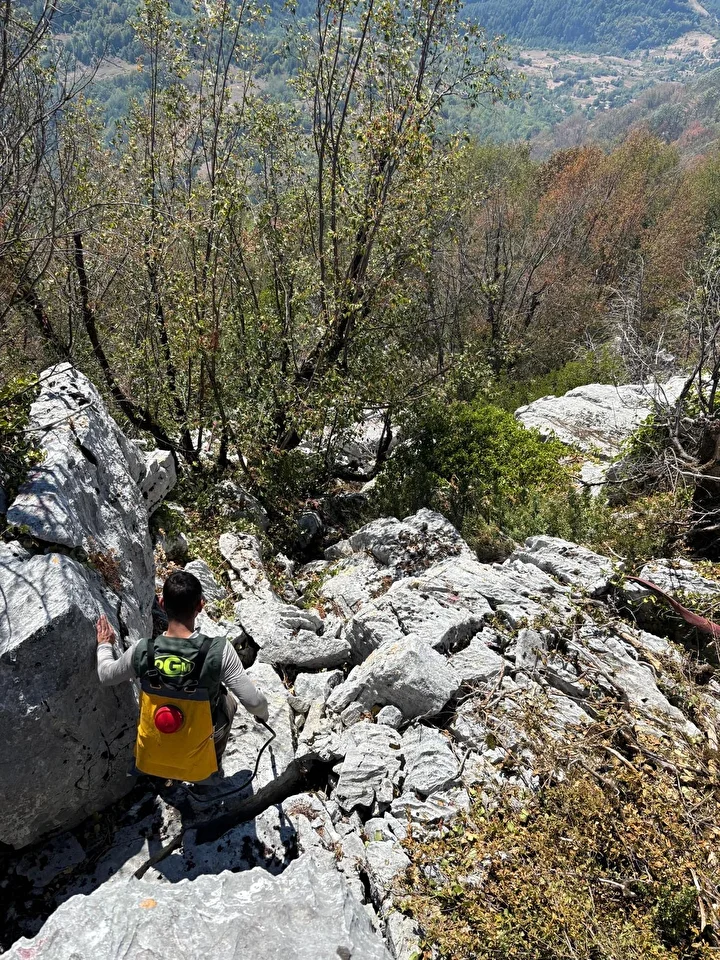 bartindaki orman yangininda calisanlar alevlerden son anda kurtuldu 2 JL1Tu78q