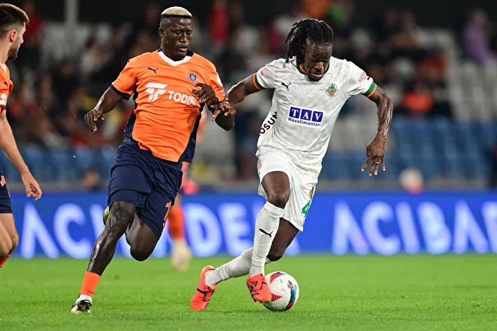 basaksehir fk alanyaspor mac takimi ve mumkun 11ler 0 FRQw8T8J