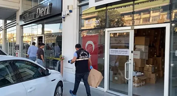 basaksehirde kan donduran cinayet is yerinde elleri ve ayaklarini baglayip katlettiler 3