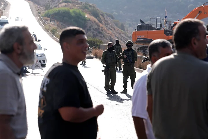 bati seria sakinleri israilin kusatma tehdidini protesto etti 3 VQIO2PdF