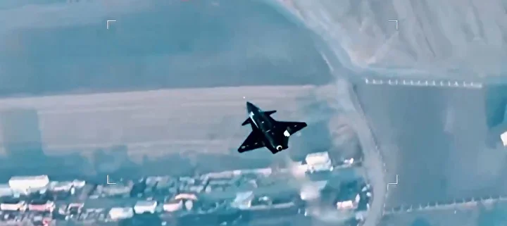 bayraktar kizilelmadan yeni muvaffakiyet manzaralar paylasildi 2 ZzIwM2pZ