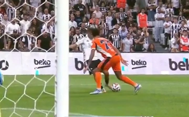 Beşiktaş-Başakşehir maçına damga vuran karar: Eski hakemler penaltı beklentisi için ne dedi? 4 besiktas basaksehir macina damga vuran karar eski hakemler penalti beklentisi icin ne dedi 3