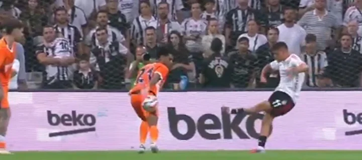 Beşiktaş-Başakşehir maçına damga vuran karar: Eski hakemler penaltı beklentisi için ne dedi? 5 besiktas basaksehir macina damga vuran karar eski hakemler penalti beklentisi icin ne dedi 4 cMiDvjE7