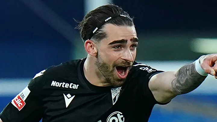 besiktasin yeni transfer istanbula geldi iste birinci sozleri 1 QyqMvNPU