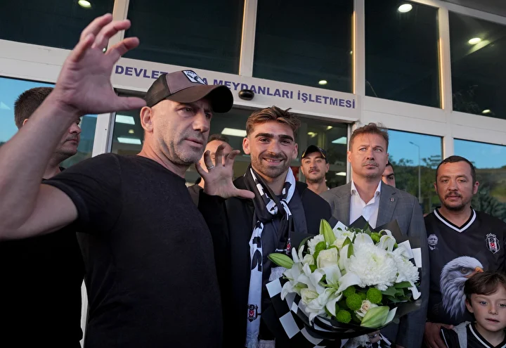 besiktasin yeni transfer istanbula geldi iste birinci sozleri 6 dWqg5UOm