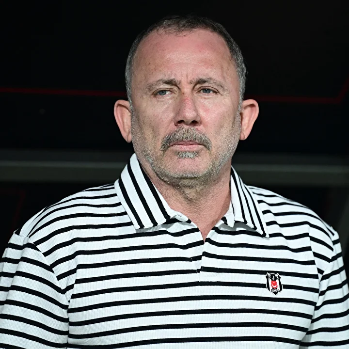 besiktasta transfer hareketliligi suruyor bir isimle daha mutabakat saglandi 0