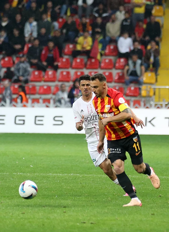 besiktasta transfer hareketliligi suruyor bir isimle daha mutabakat saglandi 2 sMB2eU77
