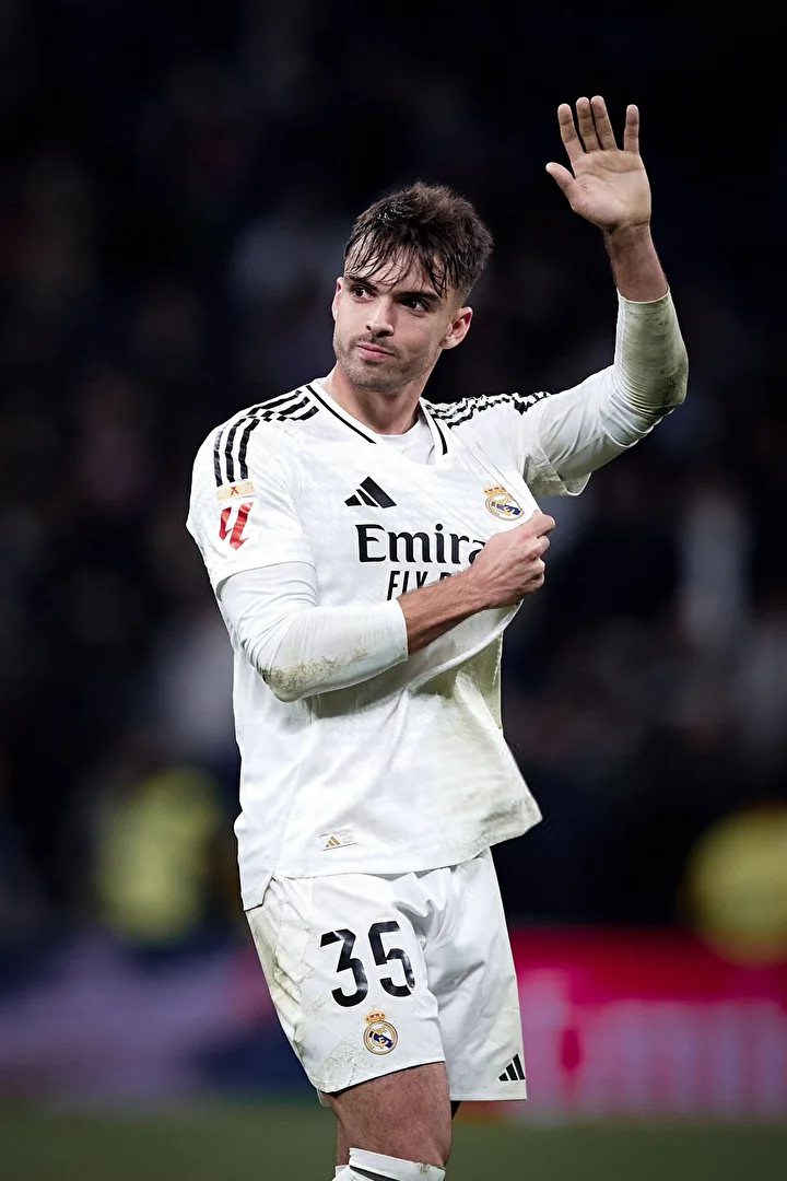 Beşiktaş’tan Real Madrid’in 40 milyonluk yıldızına teklif: Kiralık olarak geliyor! 5 besiktastan real madridin 40 milyonluk yildizina teklif kiralik olarak geliyor 4 38vHgGet