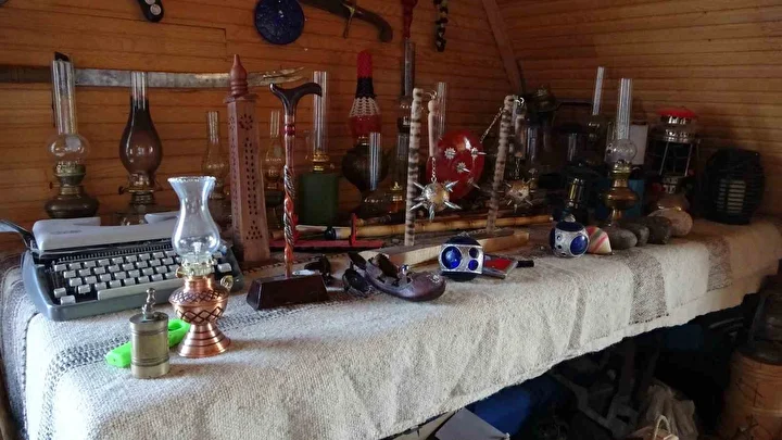 Bin 600 rakımda kurdu görenler şaşıp kaldı: Herkes gizemli meskenin sahibini ve içini görmek için gidiyor 6 bin 600 rakimda kurdu gorenler sasip kaldi herkes gizemli meskenin sahibini ve icini gormek