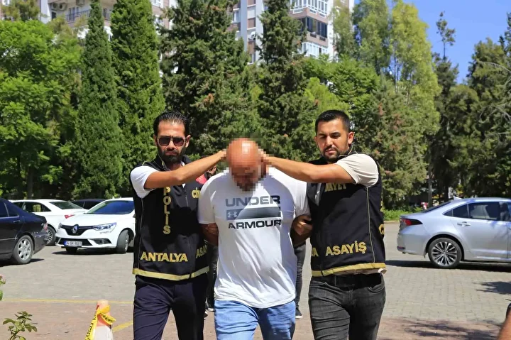 bosanma etabindaki esini 9 kursunla oldurmustu mahkemedeki savunmasi soke etti 1 QmJKMacn