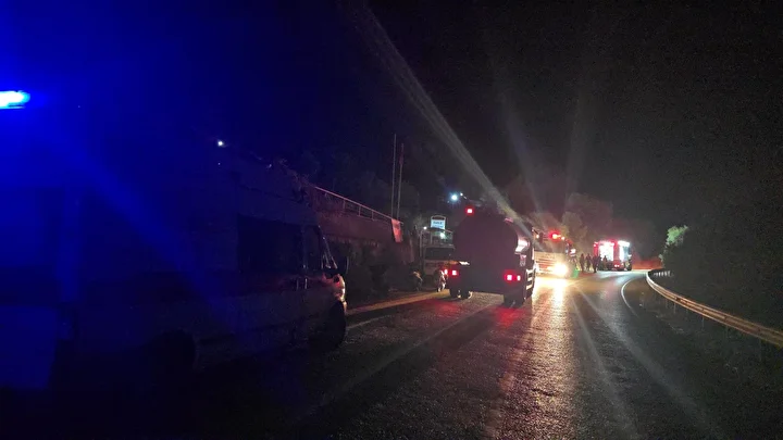 Bursa’da çıkan anız yangını yerleşim yerine ulaşmadan söndürüldü 4 bursada cikan aniz yangini yerlesim yerine ulasmadan sonduruldu 3 Z2etih1L